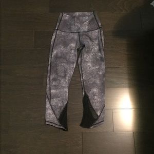 Lululemon 7/8 leggings 4